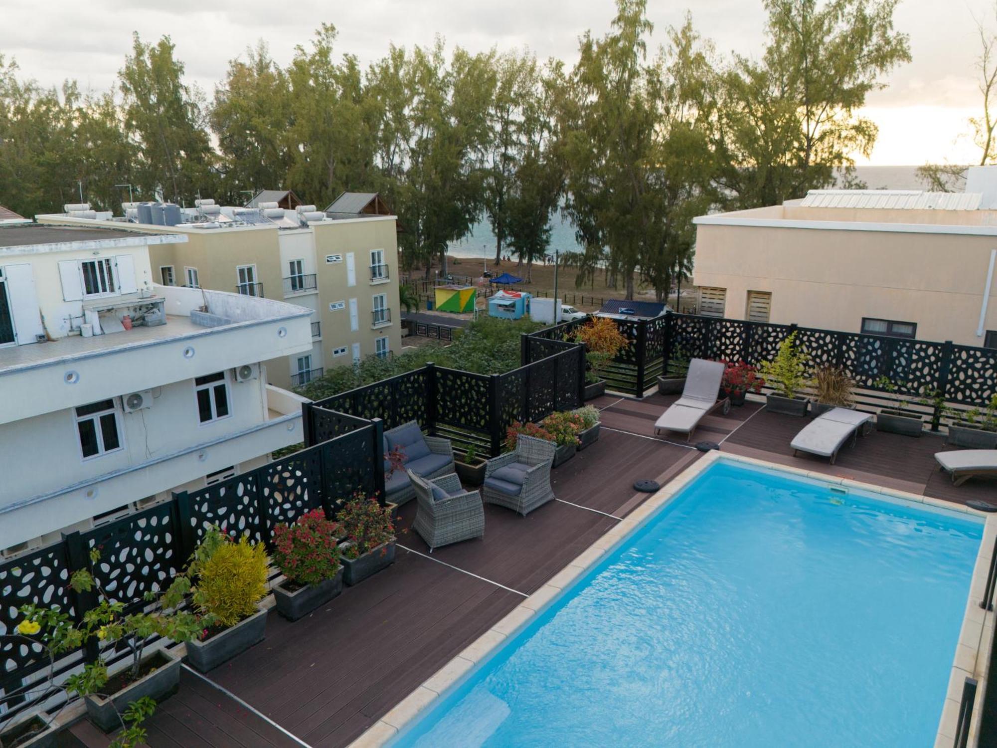 Shanti Haveli Beachfront Apartments Flic-en-Flacq 外观 照片