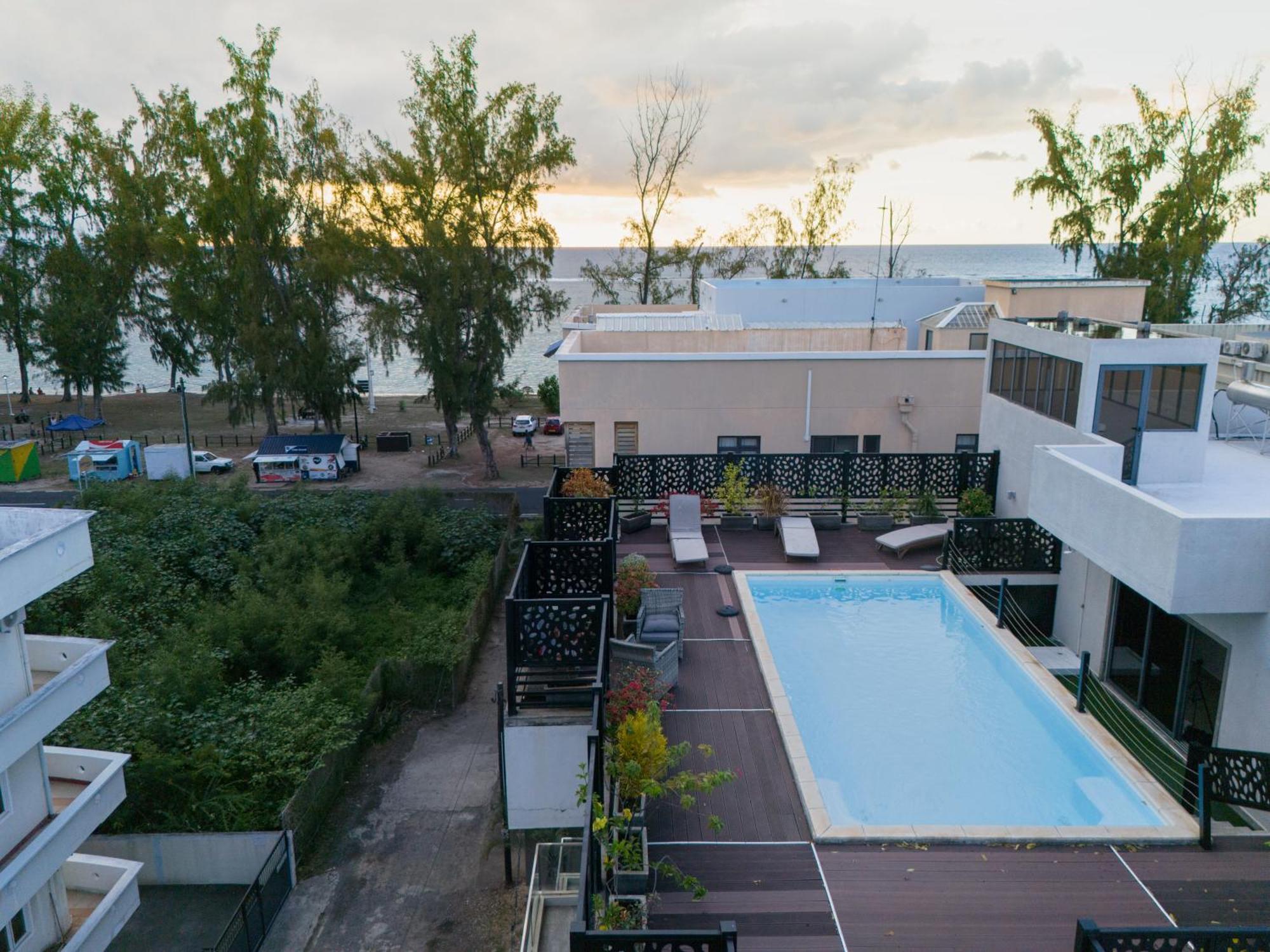 Shanti Haveli Beachfront Apartments Flic-en-Flacq 外观 照片